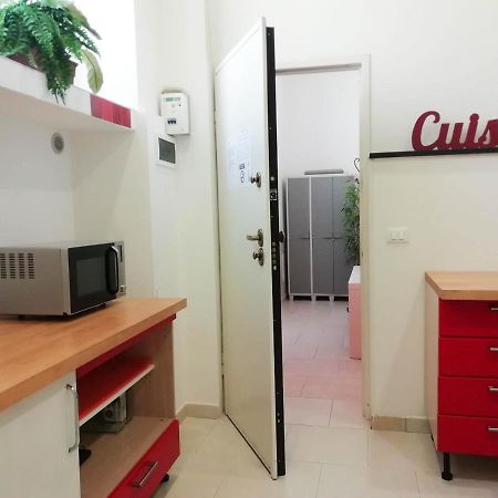 Appartamento Indipendente A Due Passi Dal Centro Savona Luaran gambar