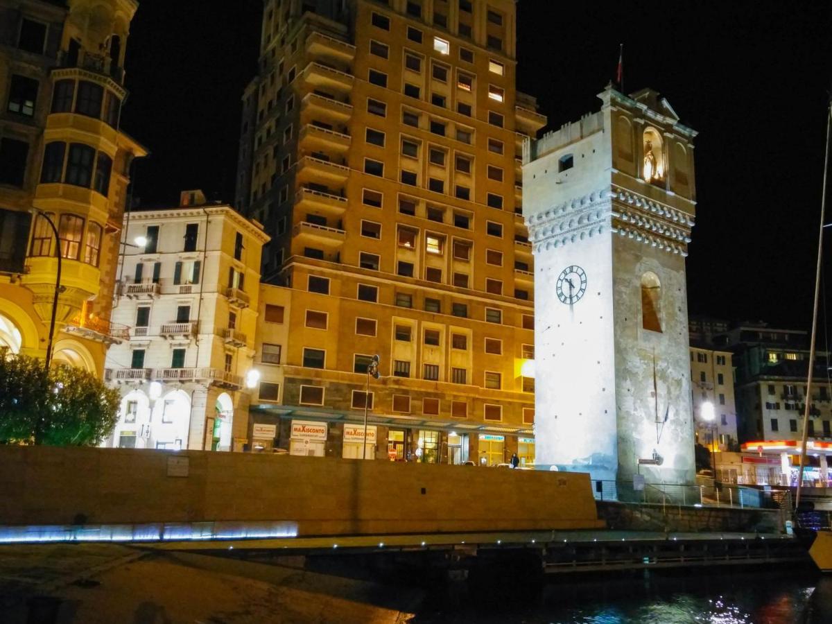 Appartamento Indipendente A Due Passi Dal Centro Savona Luaran gambar