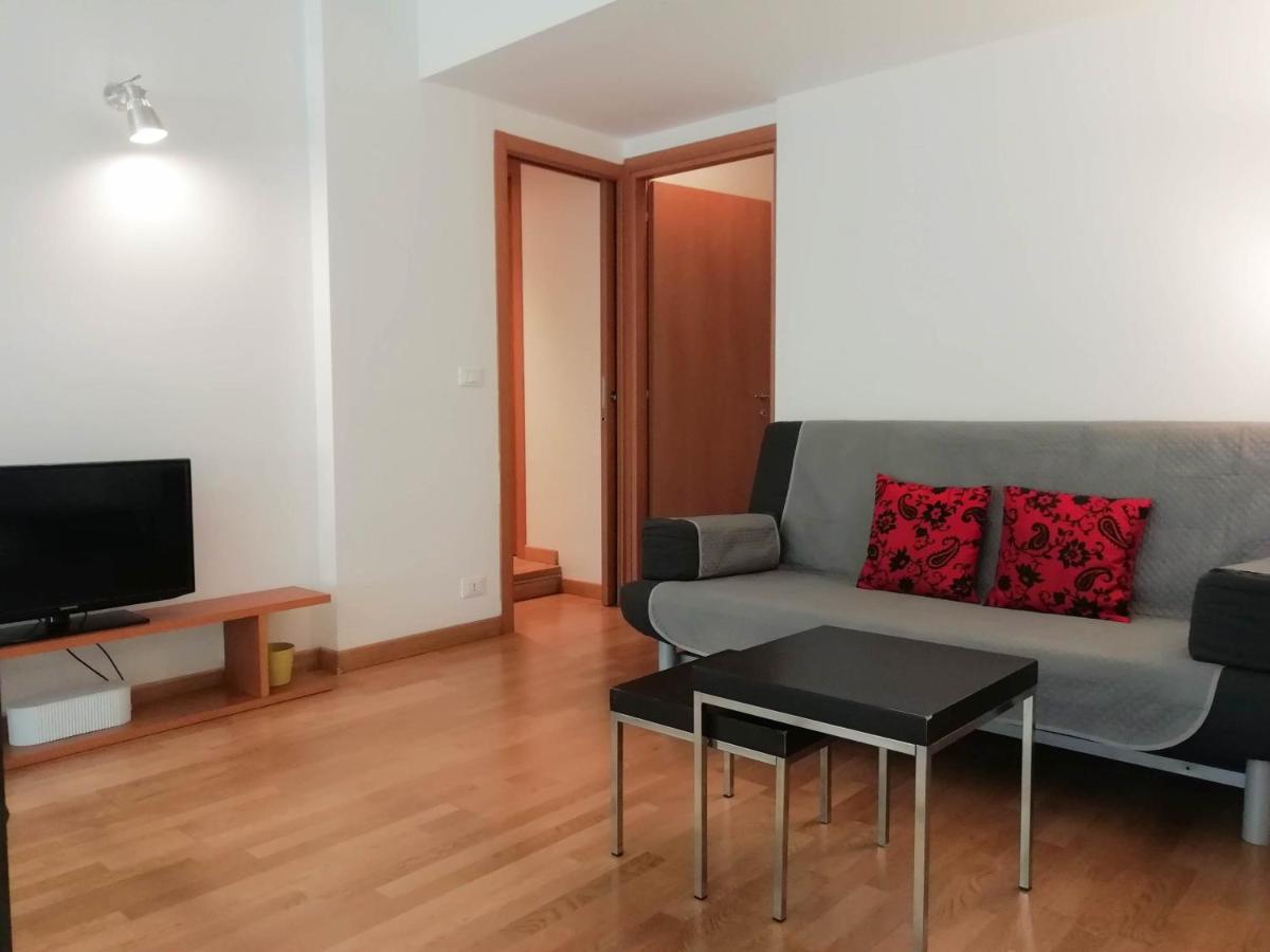 Appartamento Indipendente A Due Passi Dal Centro Savona Luaran gambar