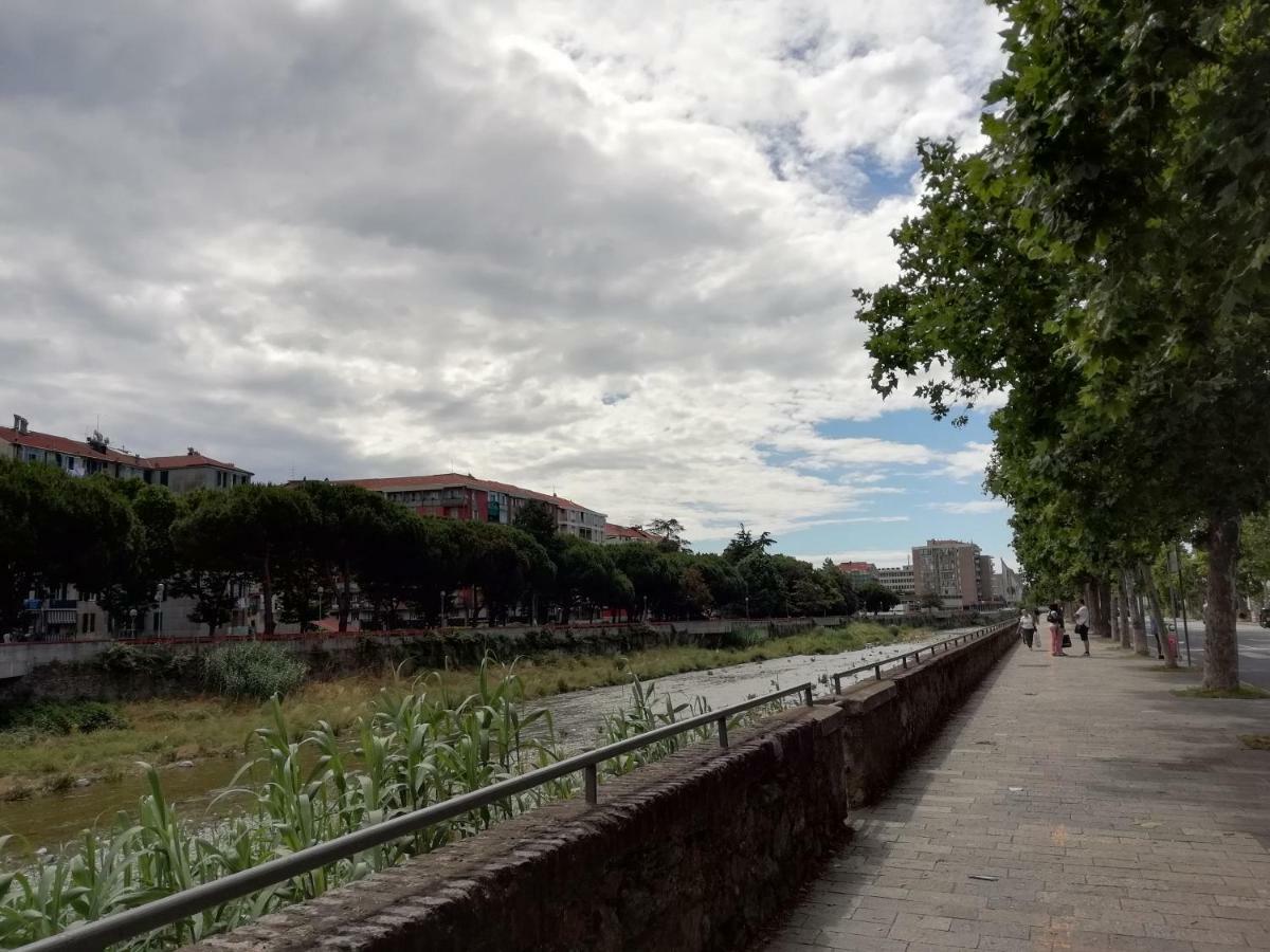 Appartamento Indipendente A Due Passi Dal Centro Savona Luaran gambar
